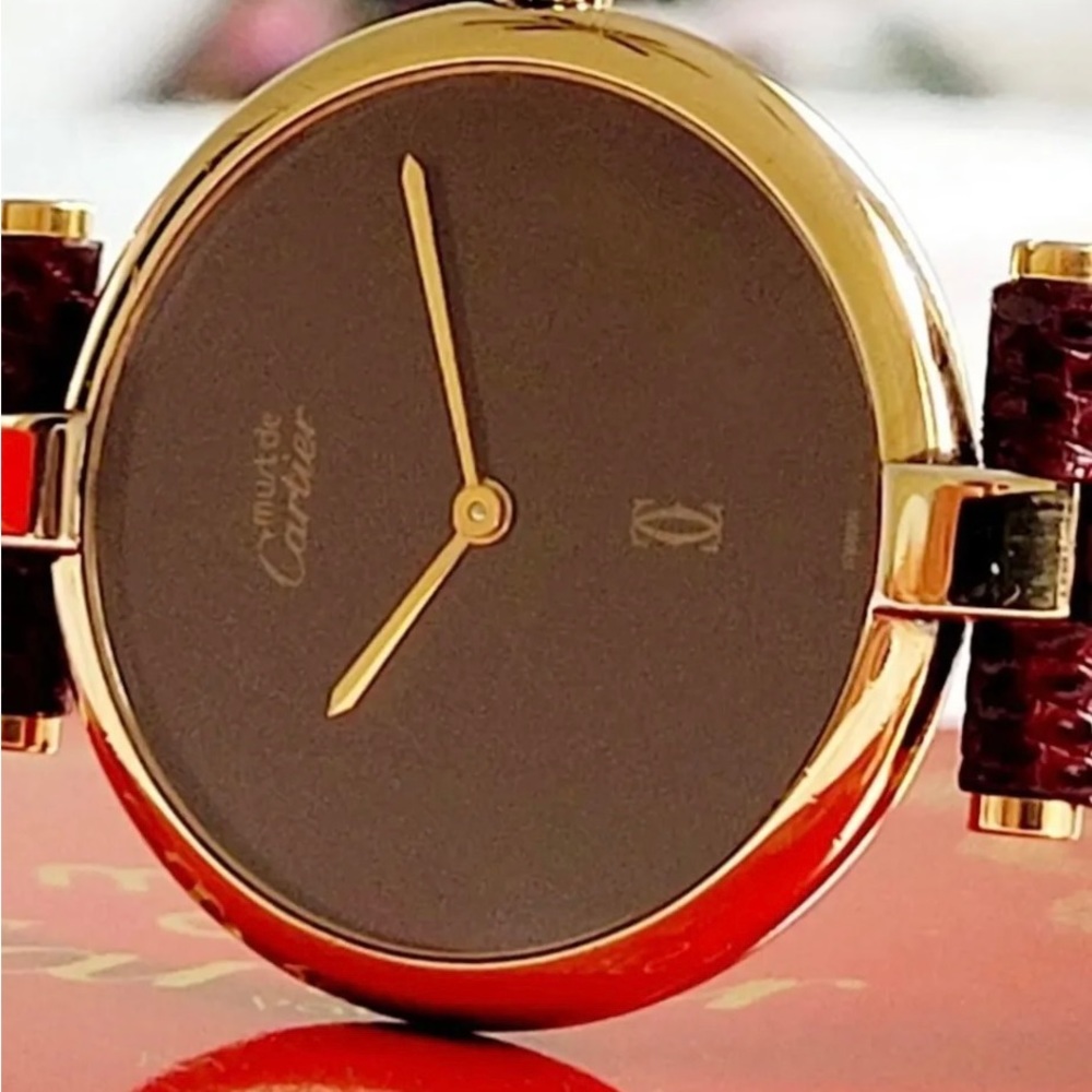 Cartier Paris,Must de Cartier Argent, absolutely Beautiful, unisex 30MM size